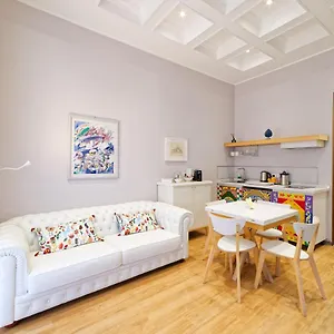  Apartment La Porta Di Mezzo Italy